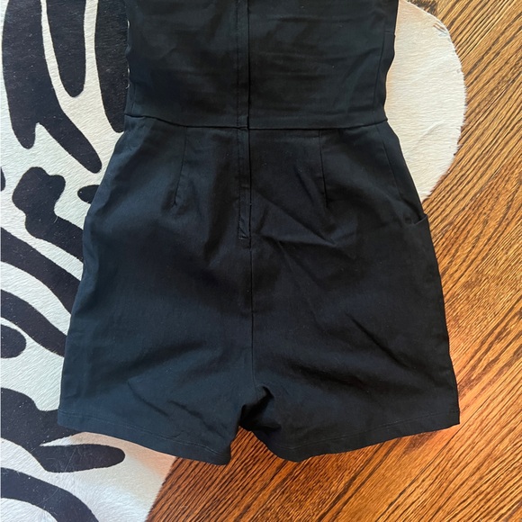 Betty Paige Black Halter Romper with Pockets - Picture 7 of 7